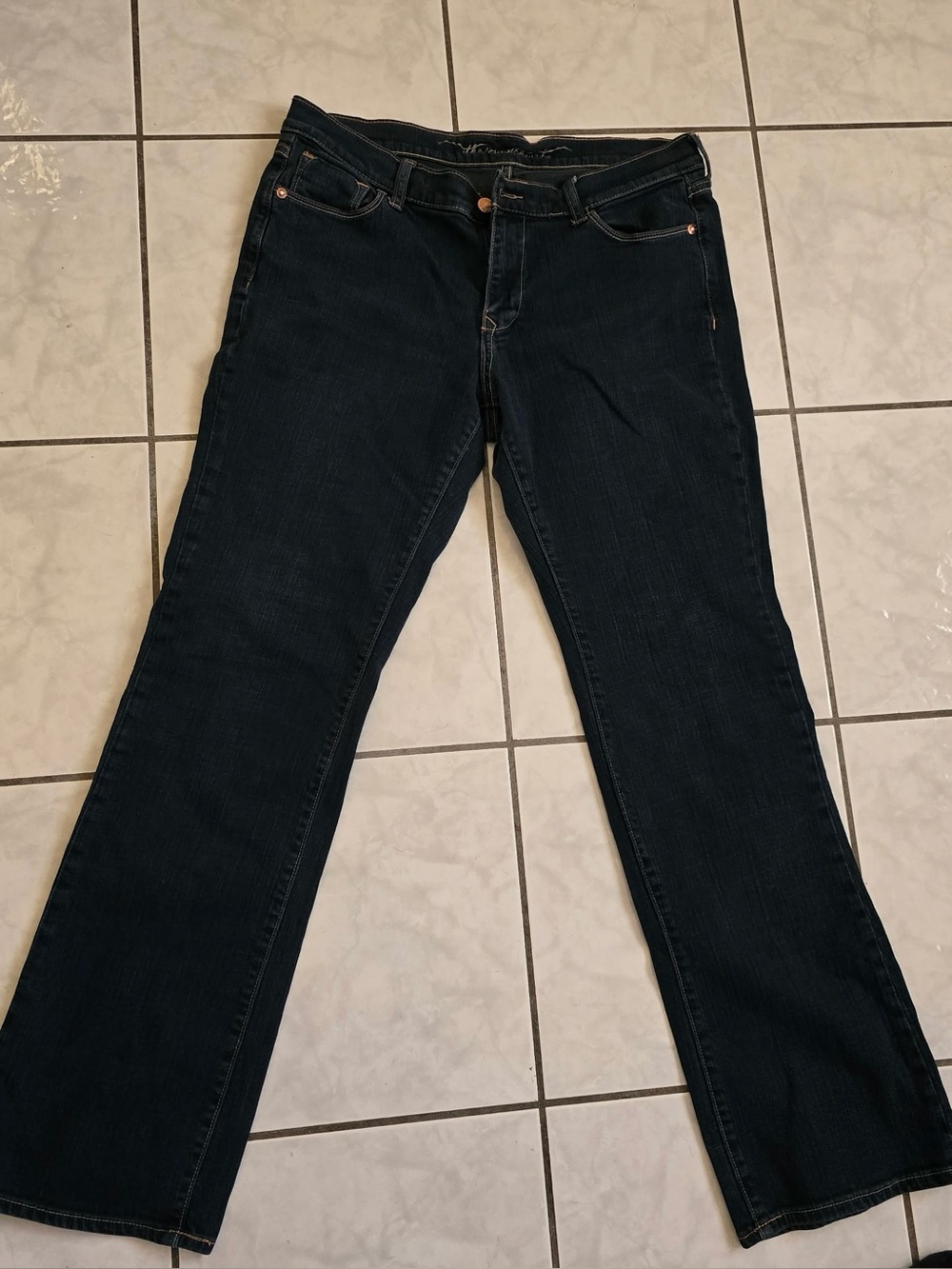 Old Navy The Sweetheart Boot Cut Jeans